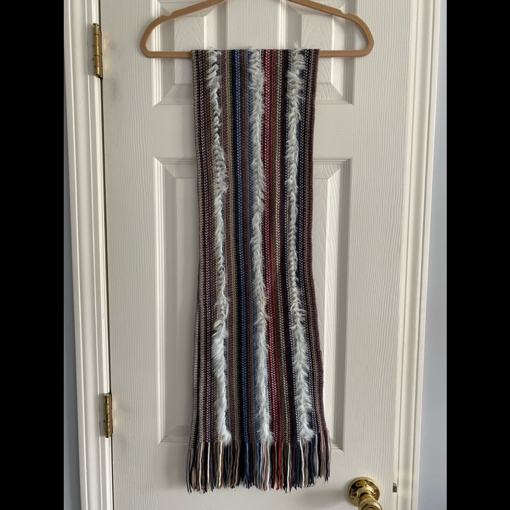 Codello Multi colored scarf with real white rabbit